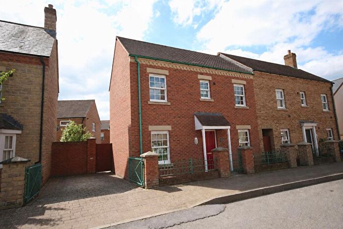 2 Bedroom Semi-Detached House To Rent In Fernacre Road, Wichelstowe, SN1