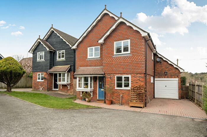 4 Bedroom Detached House For Sale In Springfarm Road, Haslemere, GU27