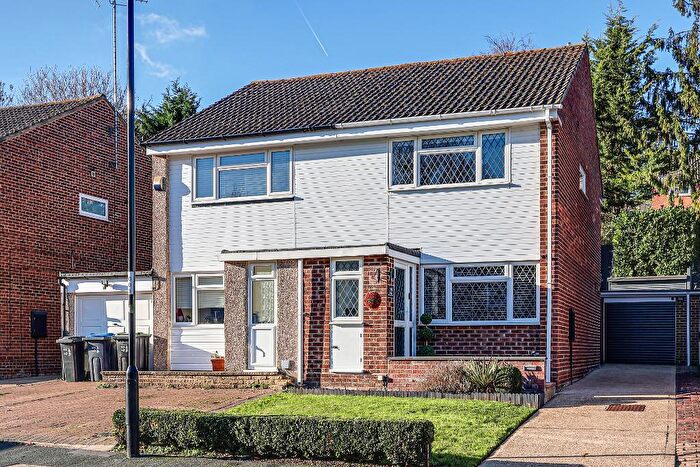 2 Bedroom Semi Detached House For Sale In Albatross Gardens, Selsdon, CR2