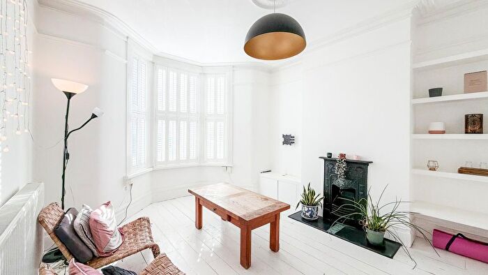 3 Bedroom Terraced House For Sale In St. Johns Lane, Bedminster, BS3