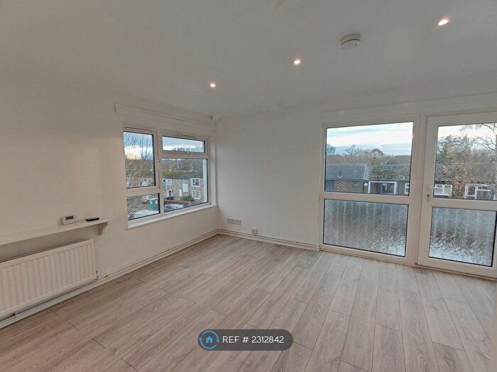 1 Bedroom Flat To Rent In Northdown Road, Hatfield, AL10