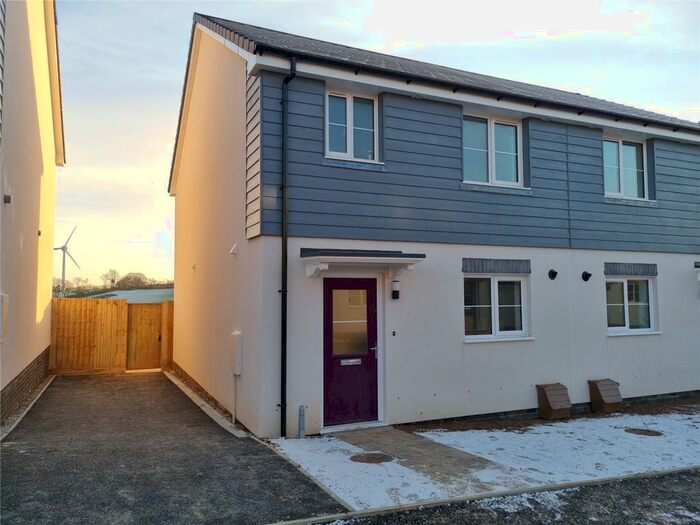 3 Bedroom Semi-Detached House To Rent In Launceston, Cornwall, PL15