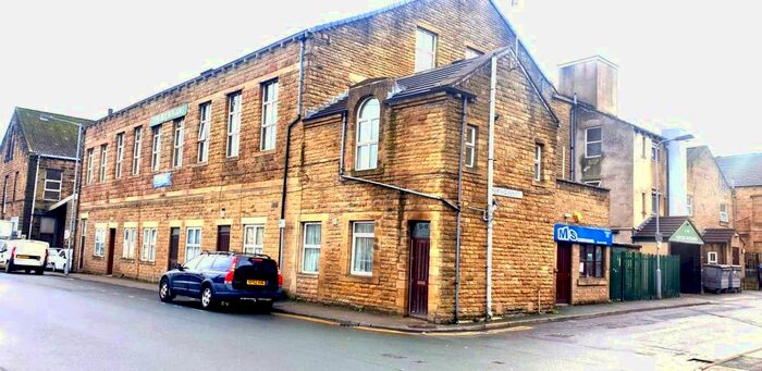 1 Bedroom Flat To Rent In Alice Street, Keighley, BD21