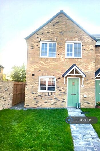 3 Bedroom Semi-Detached House To Rent In Greymoor Way, Carlisle, CA3