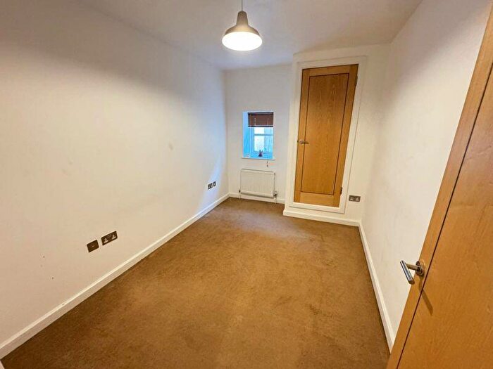 1 Bedroom Flat To Rent In Houchin Street, Bishops Waltham, Southampton, SO32
