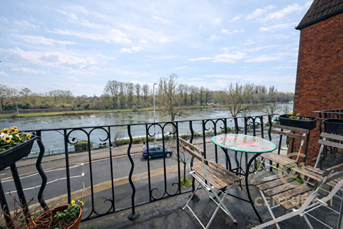 2 Bedroom Apartment To Rent In High Street Kingston Upon Thames, KT1