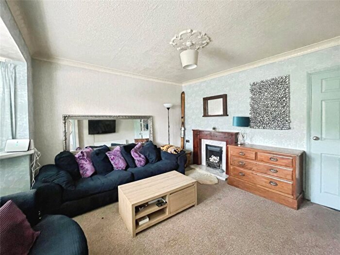 2 Bedroom Semi-Detached House For Sale In Alport Road, Sheffield, S12