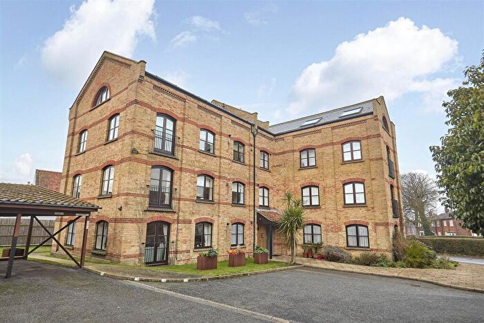 2 Bedroom Flat For Sale In North Green, Southwold, IP18