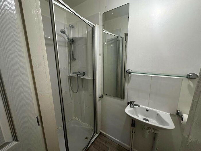 1 Bedroom Flat To Rent In Outram Street, Sutton In Ashfield, NG17