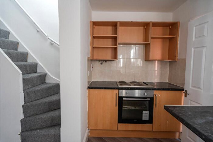 2 Bedroom End Of Terrace House For Sale In Egton Street, Hull, East Riding Of Yorkshi, HU8