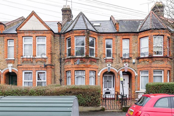 2 Bedroom Apartment To Rent In Carr Road, Walthamstow, E17