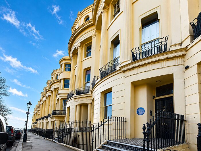 1 Bedroom Flat For Sale In Brunswick Square, Hove, BN3