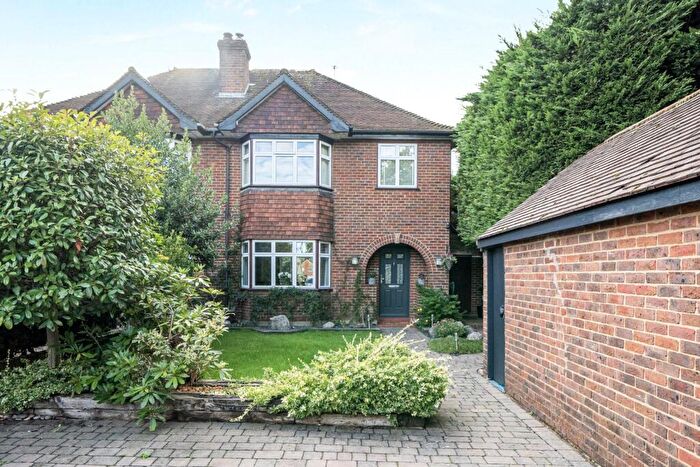 4 Bedroom Semi-Detached House For Sale In Chertsey Road, Byfleet, Surrey, KT14