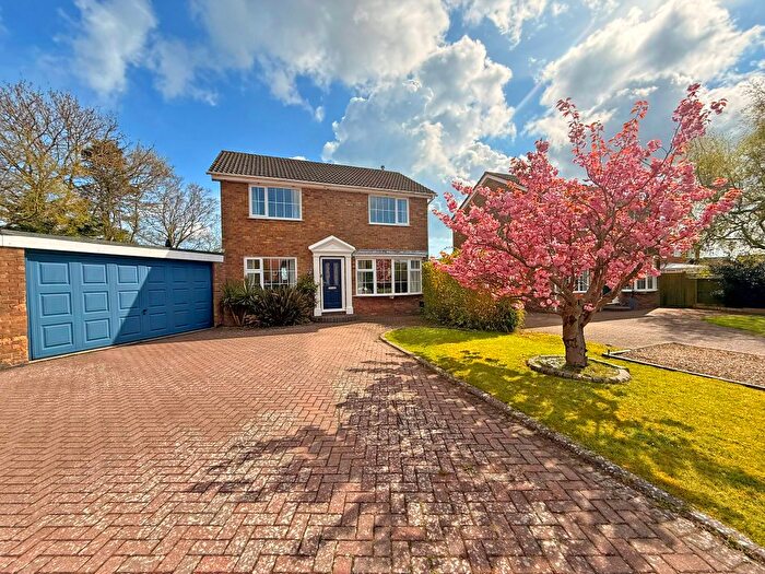 4 Bedroom Detached House For Sale In Northfield Way, Scalby, Scarborough, YO13