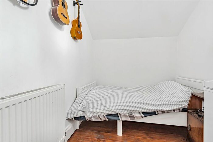 1 Bedroom Semi-Detached Bungalow To Rent In Portsmouth Road, Guildford, GU2