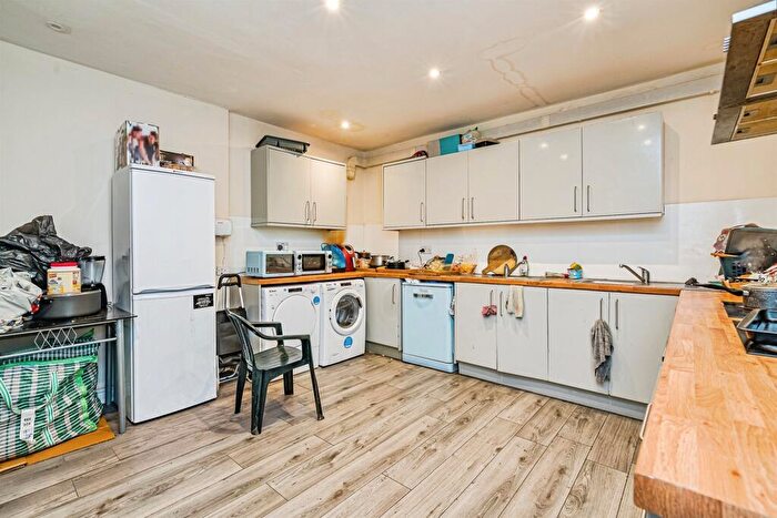 4 Bedroom Semi-Detached House For Sale In High Street, Pensnett, Brierley Hill, DY5