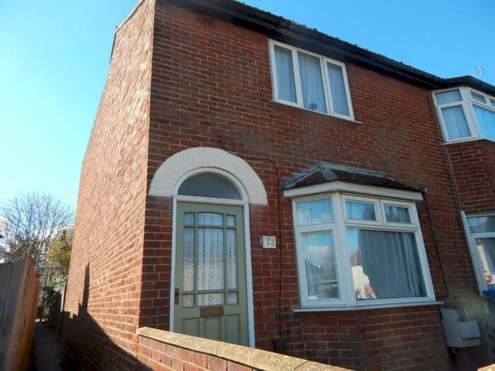 3 Bedroom Detached House To Rent In Dereham Road, Norwich, NR2