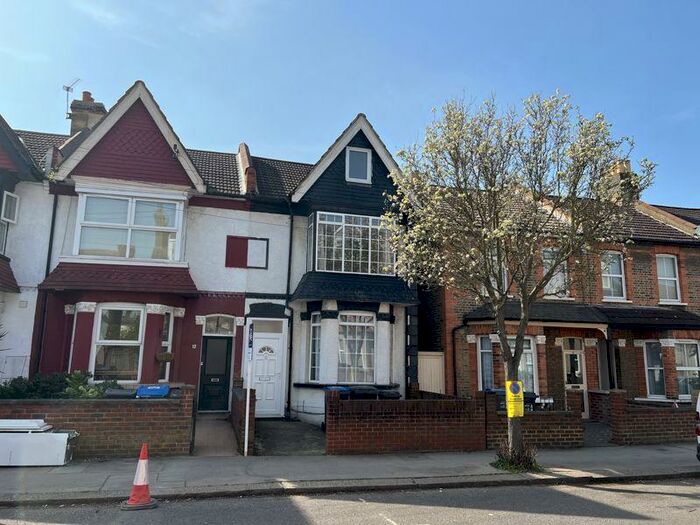 4 Bedroom Terraced House To Rent In Large Family Home, CR0