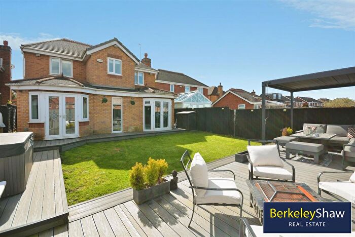 4 Bedroom Detached House For Sale In Chestnut Walk, Melling, Liverpool, L31