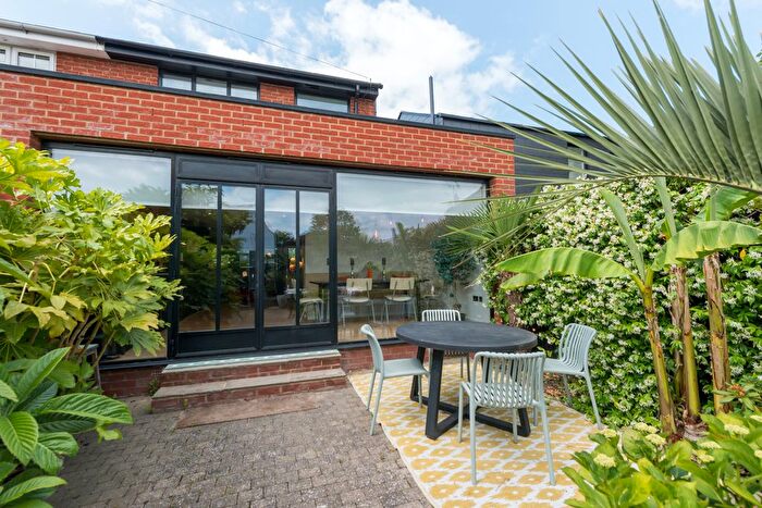 2 Bedroom Property For Sale In Salts Close, Whitstable, CT5