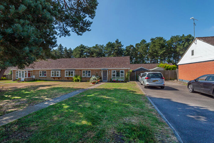 3 Bedroom Semi-Detached Bungalow For Sale In Greenways, Sutton Heath, IP12