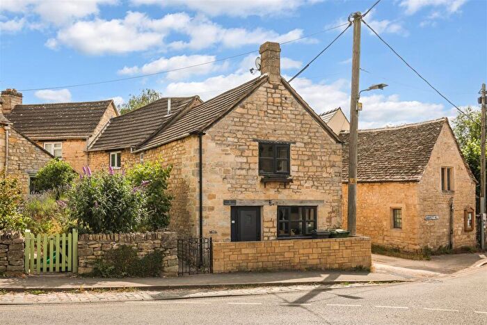2 Bedroom Semi-Detached House For Sale In The Butts, Rodborough, Stroud, GL5