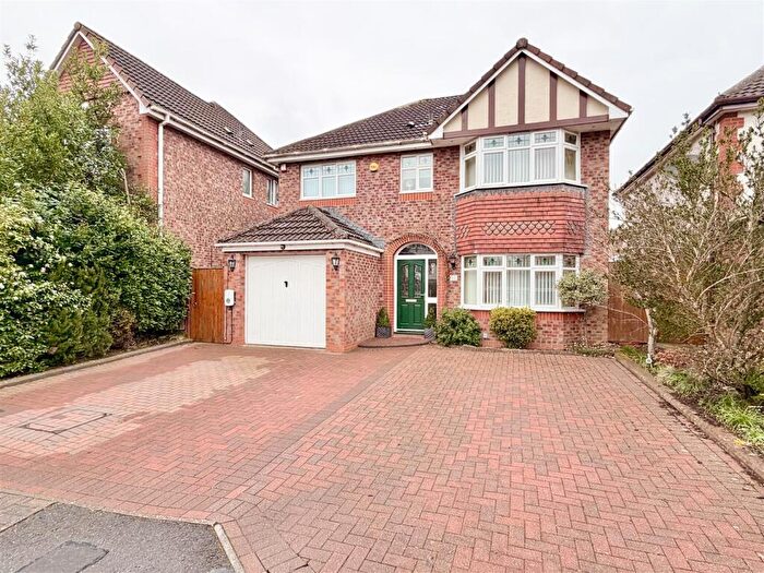 4 Bedroom Detached House For Sale In Ulverston Terrace, Hamilton, ML3