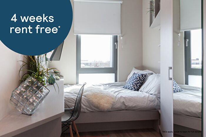 Studio To Rent In Old Oak Lane, London, NW10