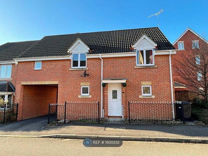 2 Bedroom Flat To Rent In Fallow Crescent, Hedge End, Southampton, SO30
