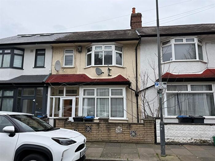 3 Bedroom Terraced House To Rent In St Barnabas Road, CR4