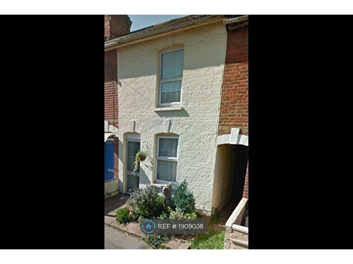 3 Bedroom Terraced House To Rent In Crowhurst Road, Colchester, CO3