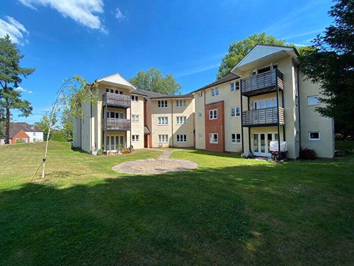 2 Bedroom Apartment To Rent In Spring Lane, Headington Quarry, OX3
