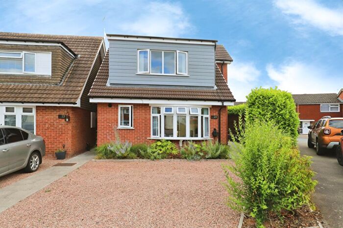 3 Bedroom Detached House For Sale In Silver Birch Drive, Kidderminster, DY10