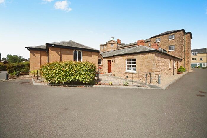 2 Bedroom Cottage For Sale In Long Street, Williton, Taunton, TA4