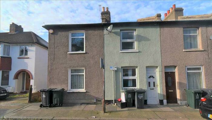 2 Bedroom House To Rent In Mount Pleasant Road, Dartford, DA1