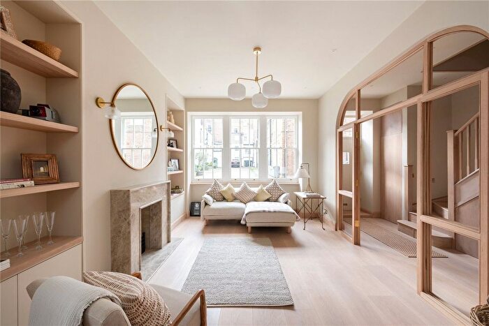 3 Bedroom Semi Detached House For Sale In Montagu Mews North, London, W1H