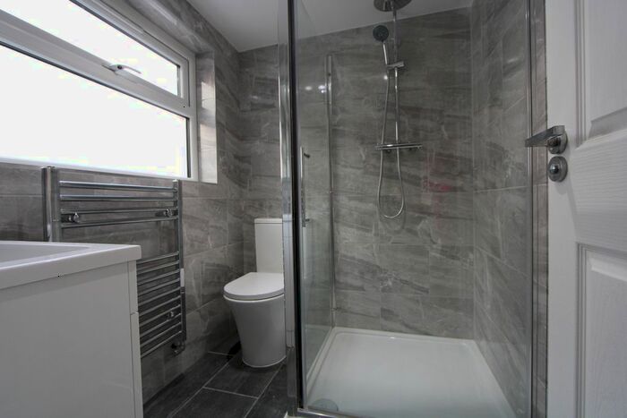 1 Bedroom Flat To Rent In Putney Hill, Putney, SW15