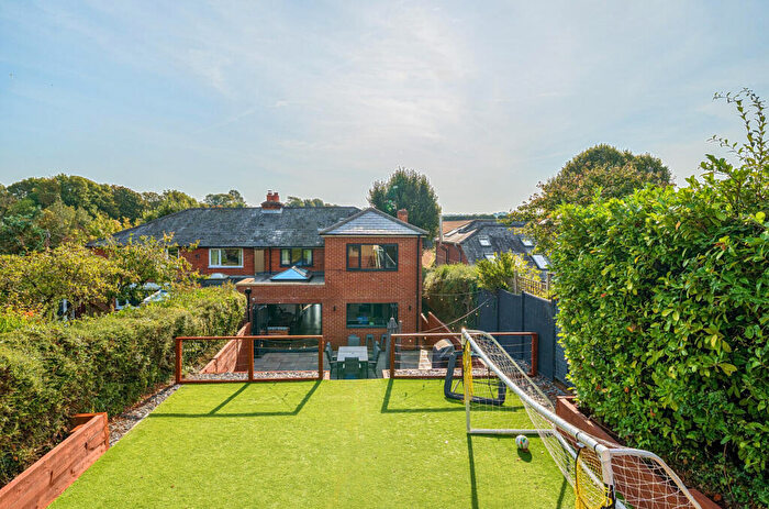 4 Bedroom Semi Detached House For Sale In Southlea, Cliddesden, RG25