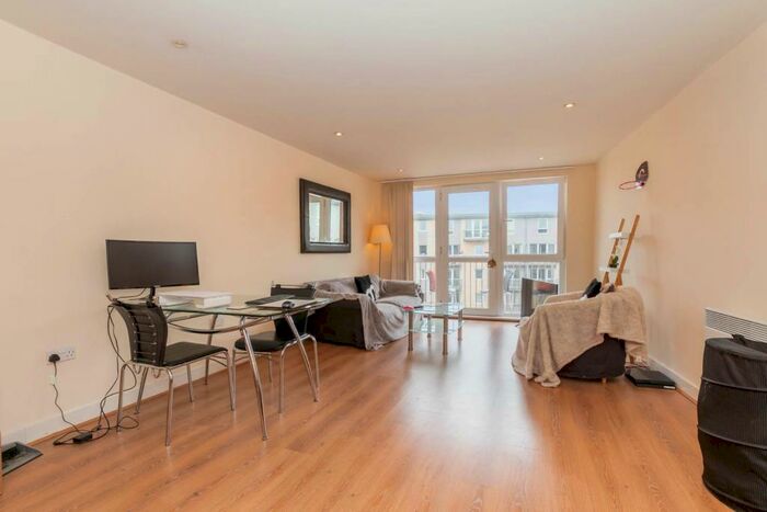 2 Bedroom Apartment To Rent In Quartz, Hall Street, B18