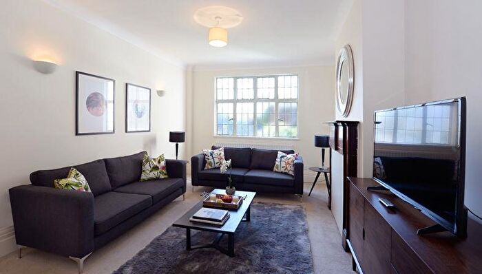 5 Bedroom Apartment To Rent In Strathmore Court, Park Road, St. John's Wood, London, NW8