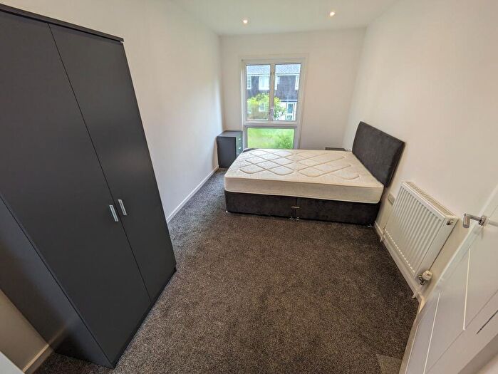 1 Bedroom House To Rent In Southgate, RH11