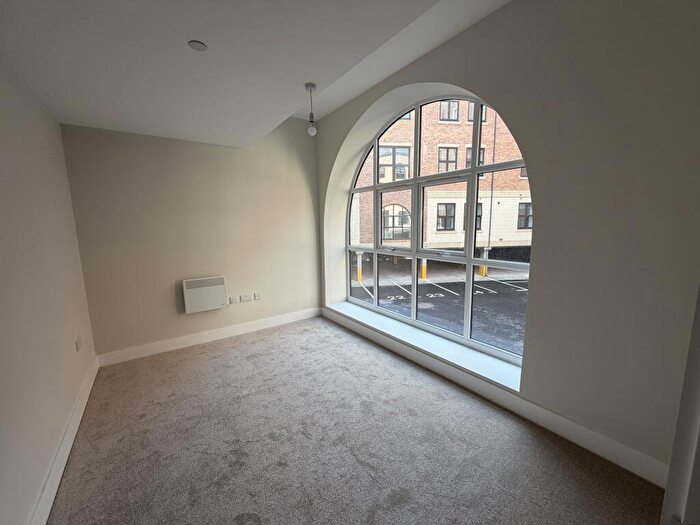 1 Bedroom Apartment To Rent In High Street, Hull, HU1