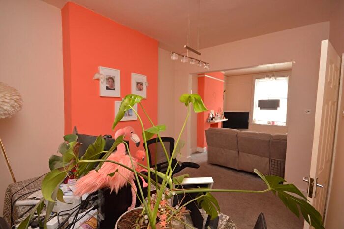 3 Bedroom Terraced House For Sale In Cowick Road, Exeter, Devon, EX2
