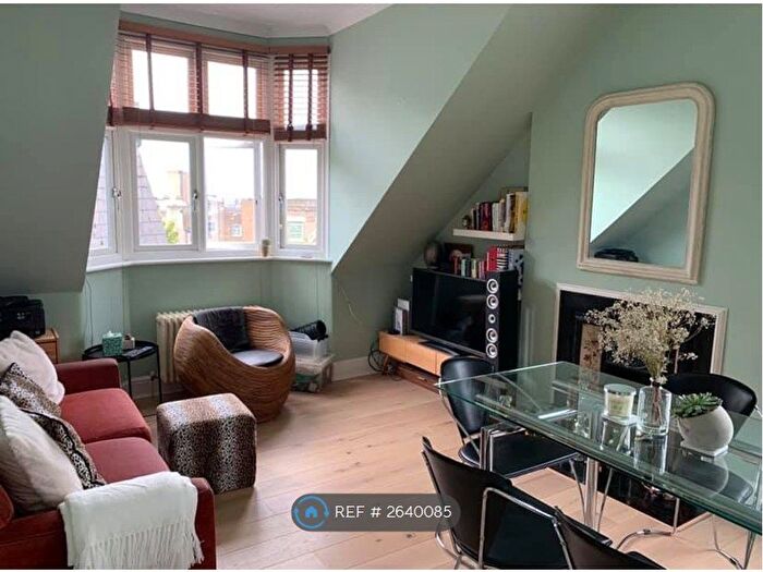 2 Bedroom Flat To Rent In West End Lane, London, NW6