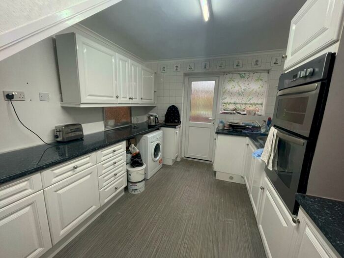 3 Bedroom Terraced House To Rent In Bradshaws, Hatfield, AL10