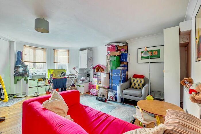 1 Bedroom Flat To Rent In Jerningham Road, New Cross, London, SE14