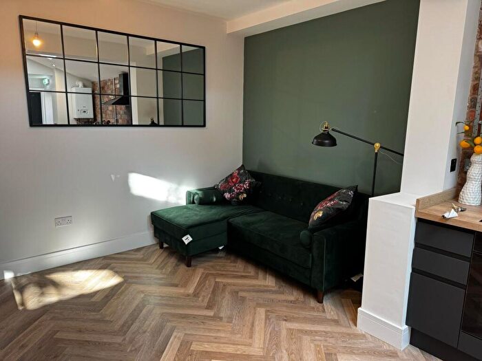 1 Bedroom House To Rent In Harold Road, Birmingham, B16