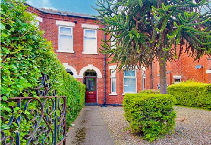 6 Bedroom House To Rent In Stroud Road, Gloucester, GL1