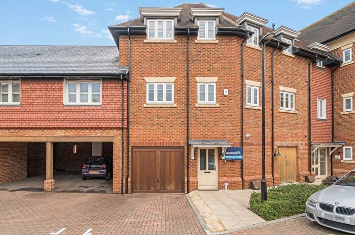 2 Bedroom Maisonette For Sale In Charlock Place, Warfield, Bracknell, RG42