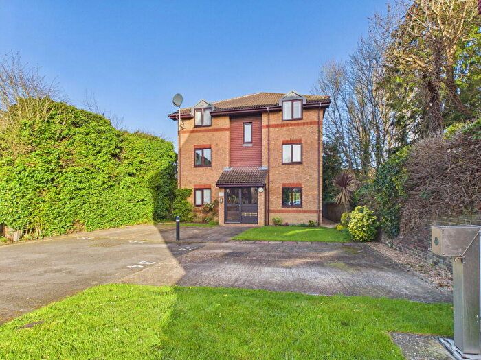 1 Bedroom Flat For Sale In Westlands, Kings Road, Horsham, West Sussex, RH13